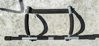 Iron Gym Total Upper Body Workout Bar in Travis AFB, California