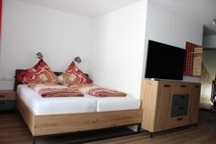 We have Full furnished Apartments with balcony 3 min to Patch Barracks in Stuttgart, GE