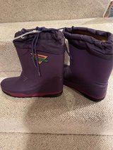 women’s size 6 LaCrosse therminator waterproof snow boots in Naperville, Illinois