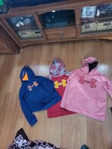 Under Armour YXL Hoodies in Glendale Heights, Illinois