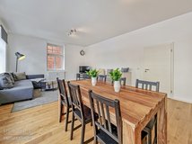 CITY LIVING! Furnished 1-bedroom apartment with patio! S.LA.114EG.1099 in Stuttgart, GE