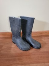 Kids Rain Boots in Aurora, Illinois