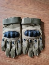 NEW TACTICAL GLOVES in Glendale Heights, Illinois