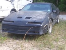 1987 PONTIAC FIREBIRD in Fort Polk, Louisiana