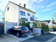 Wiesbaden south-east 4br detached house, fenced yard, 2 garage + parking, fitted kitchen in Wiesbaden, GE