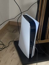 PS5 one controller in Okinawa, Japan