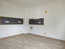 ***7 miles to clay renovated large 4 bedrooms duplex apartment*** in Wiesbaden, GE