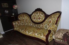 Victorian couch in Warner Robins, Georgia