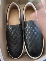 New women’s shoes size 10 in New Lenox, Illinois