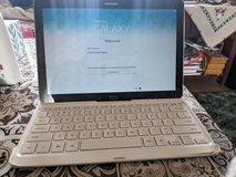 Samsung Tablet with key board in Ansbach, Germany