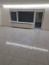 Wonderful 3 Bedroom near Clay in Wiesbaden, GE