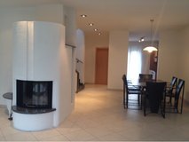 SFH 5 BR | 3 BTH | 2,400 sqft living space plus 860 sqft useable space in Stuttgart, GE