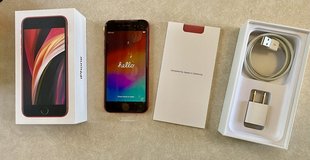 iPhone SE RED 256 2nd Gen MINT Unlocked in Alamogordo, New Mexico