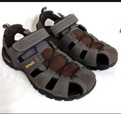 TEVA Mens Forebay Sport Sandals Size 10 - Like NEW in Camp Lejeune, North Carolina