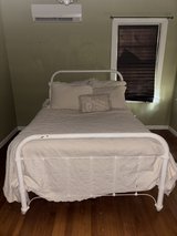 antique metal single bed frame/mattress in Leesville, Louisiana