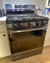 Samsung gas stove- READ DESCRIPTION in Bartlett, Illinois