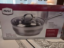 NIB - STAINLESS SAUTE PAN in Yucca Valley, California
