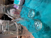 2 cup farm bottle measuring jug in Warner Robins, Georgia