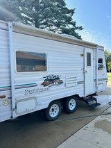 Dutchmen lite 19 ft travel trailer 1999 in Aurora, Illinois