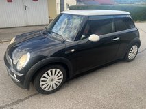 BMW Mini Cooper only 58200 mls brand new Inspection in Grafenwoehr, GE