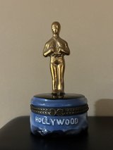 Hollywood “ Academy Award” Porcelain Hinged Box in Chicago, Illinois