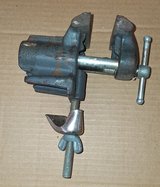 Table Vise in Aurora, Illinois