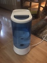 Vicks warm mist air purifier in Naperville, Illinois