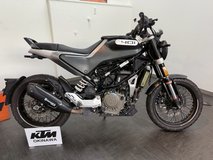 HUSQVRNA SVARTPILEN401 in Okinawa, Japan