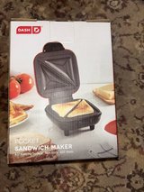 BNIB  Pocket Sandwich Maker in Bolingbrook, Illinois