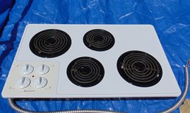 Frigidaire 4 Burner Cooktop / Range in Camp Pendleton, California