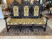 gorgeous tiger oak bench with barley twist and removable cushion in Spangdahlem, Germany