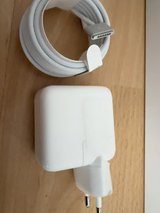 MacBook MagSafe Cable and charger 30w in Stuttgart, GE