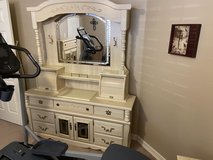 Complete Bedroom Set in Kingwood, Texas