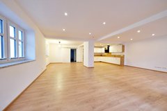 Spacious Townhouse with Modern Comfort - Perfect for Families and Anyone Who Needs Room to Breat... in Grafenwoehr, GE