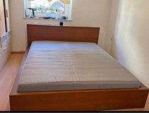 Queen Size bed in Ramstein, Germany