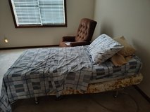 Twin beds with lift motors in Moody AFB, Georgia