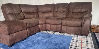 Sectional couch with manual recliner in Ramstein, Germany