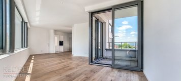 URBAN PANORAMIC LIVING! Luxury Apartment with Panoramic View of Stuttgart Downtown  S.GE.53.1437 in Stuttgart, GE
