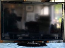 Dynex 40" Flat Screen TV with remote - 1080p / LCD HDTV Television in Lockport, Illinois