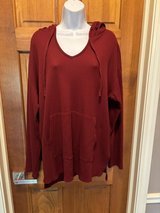 Cranberry Ribbed Hooded Sweatshirt - XL in Fort Rucker, Alabama