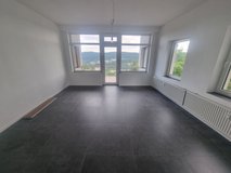 Beautiful 2 bedroom apartment freshly renovated in Idar-Oberstein in Baumholder, GE