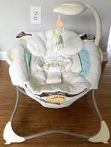 Like New! Fisher Price Vibrating Musical Infant Seat - My Little Lamb in Chicago, Illinois