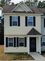 Veteran owned Townhome. Pet friendly, inc-washer&dryer. Move-in ready by Oct.1 in Camp Lejeune, North Carolina