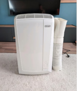 DeLonghi Portable Air Conditioner 8000 btu in Stuttgart, GE