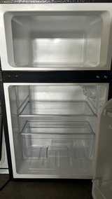 Fridge for a dorm in Lockport, Illinois