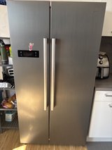 Beko Side-by-Side Refrigerator – Stainless Steel – Used – Great Condition in Stuttgart, GE