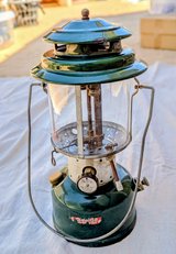 Vintage Coleman Model 220F 228F Dual 2 Mantle Green Camping Lantern. in Yucca Valley, California
