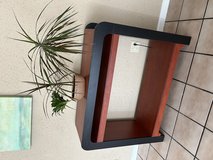 Nail Dryer Table in Kingwood, Texas