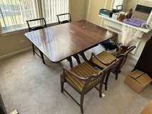 Antique dining table with 4 chairs in Naperville, Illinois