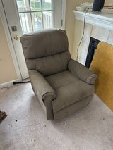 Electric recliner in Aurora, Illinois